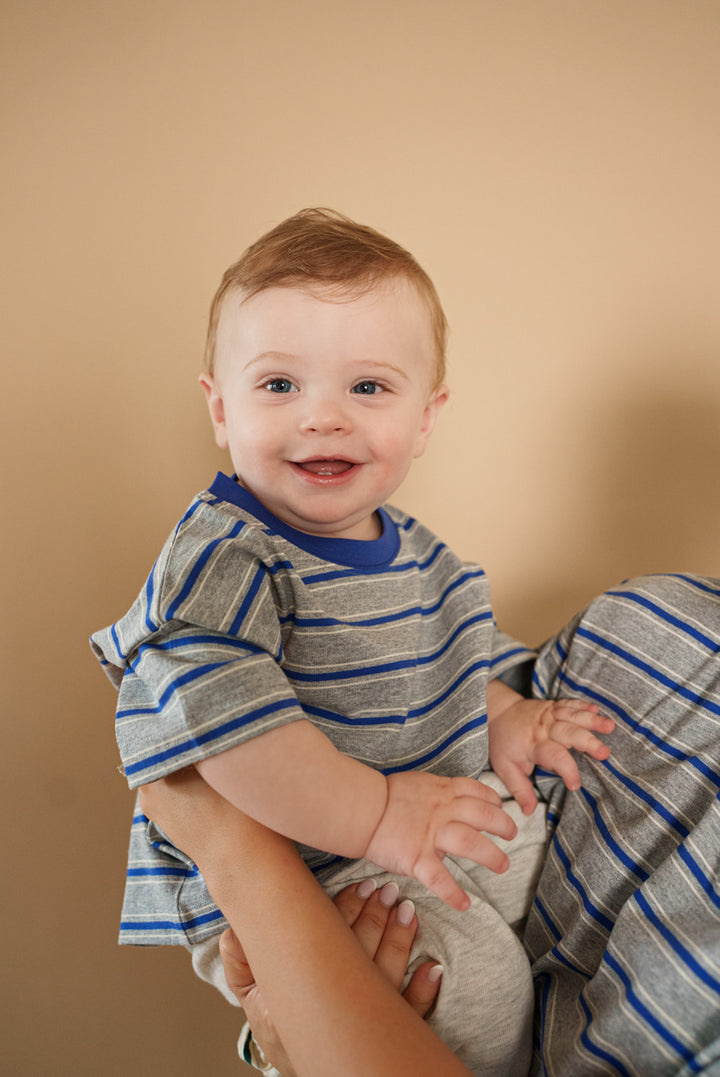 Oversized T-Shirt - Blueberry Stripe lifestyle