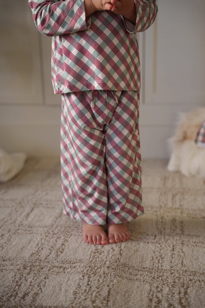 Christmas Plaid Pajamas - shopatlasgrey