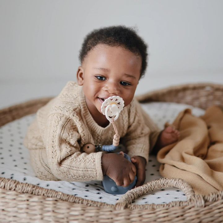 FRIGG Baby's First Pacifier Floral Heart - 4PK - shopatlasgrey