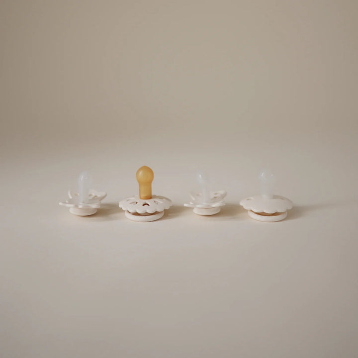 FRIGG Baby's First Pacifier Floral Heart - 4PK - shopatlasgrey