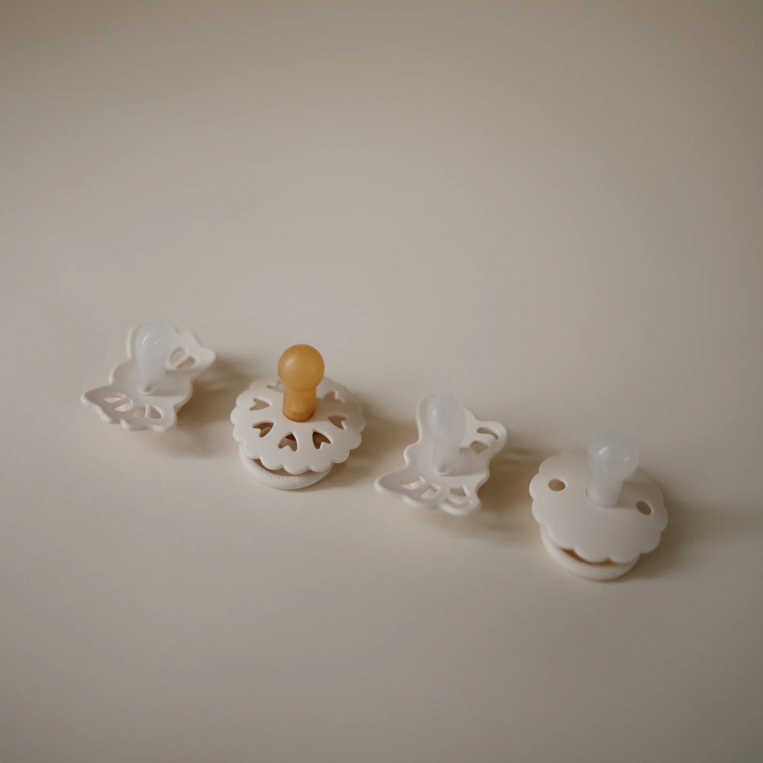 FRIGG Baby's First Pacifier Floral Heart - 4PK - shopatlasgrey