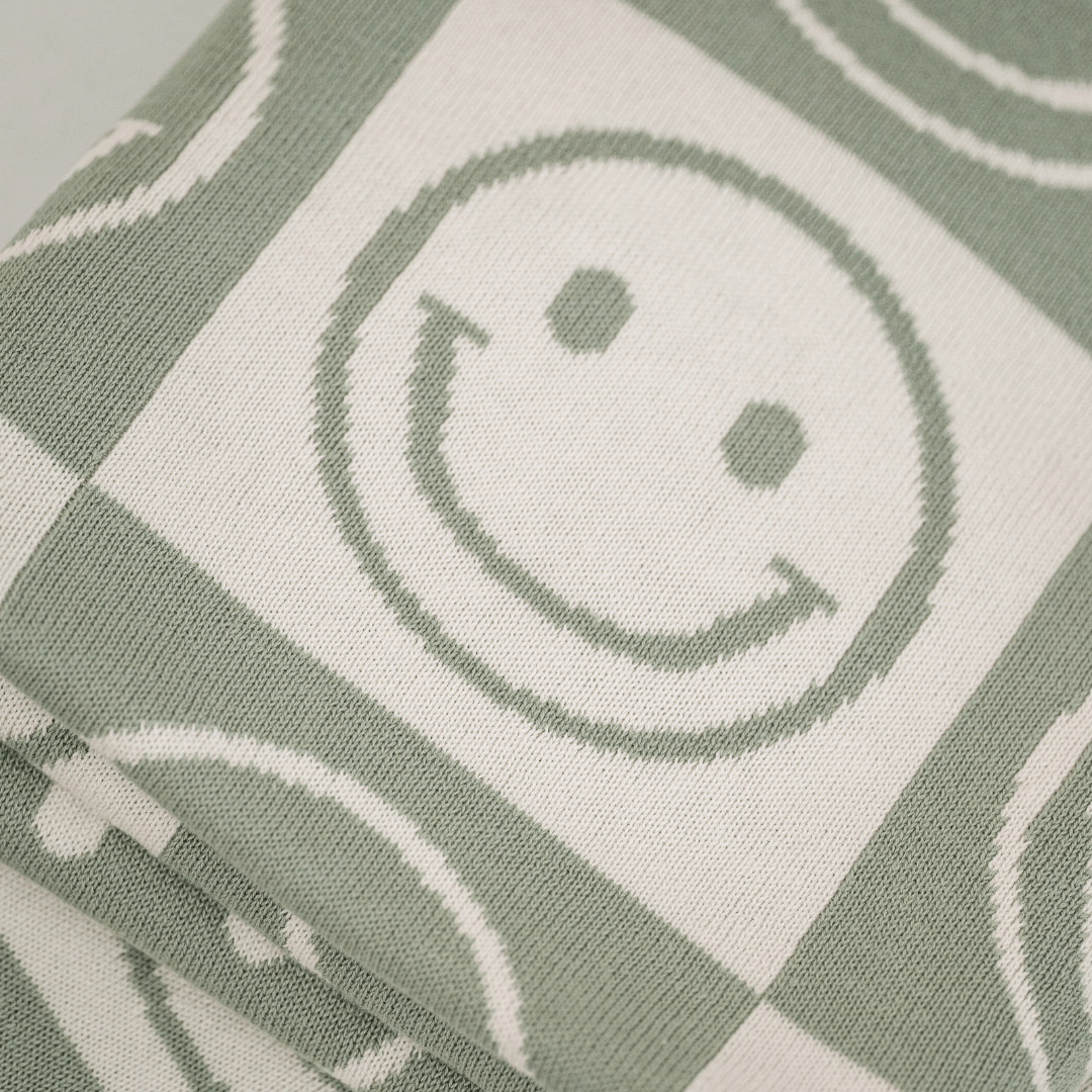Smiley Knit Blanket - shopatlasgrey