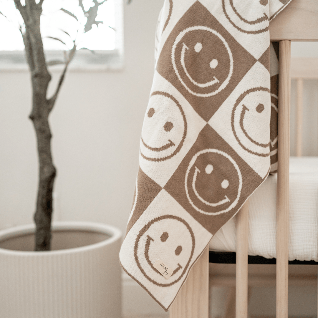 Smiley Knit Blanket - shopatlasgrey