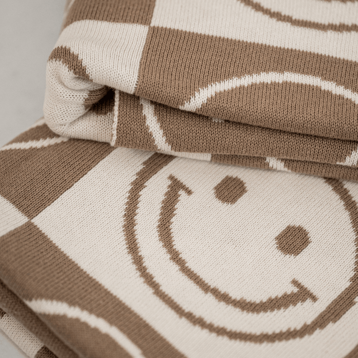 Smiley Knit Blanket - shopatlasgrey